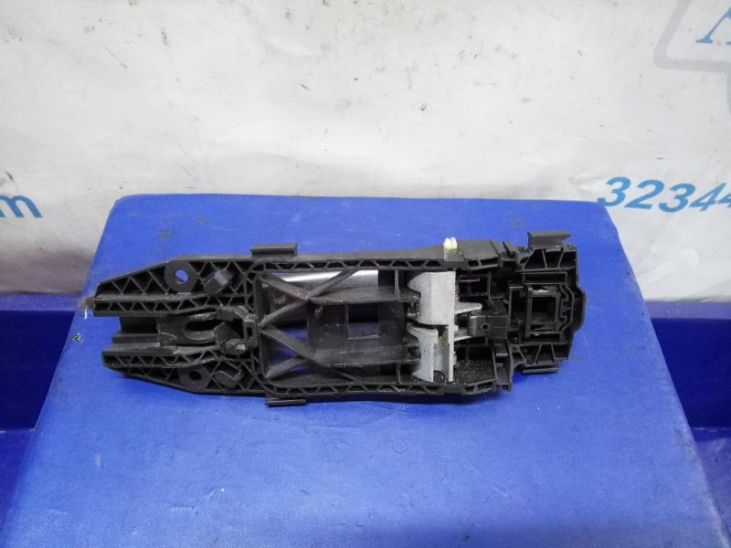 Ручка двери наружная задняя правая JETTA USA 10-17