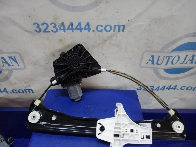 Стеклоподъемник задний правый JETTA USA 10-17