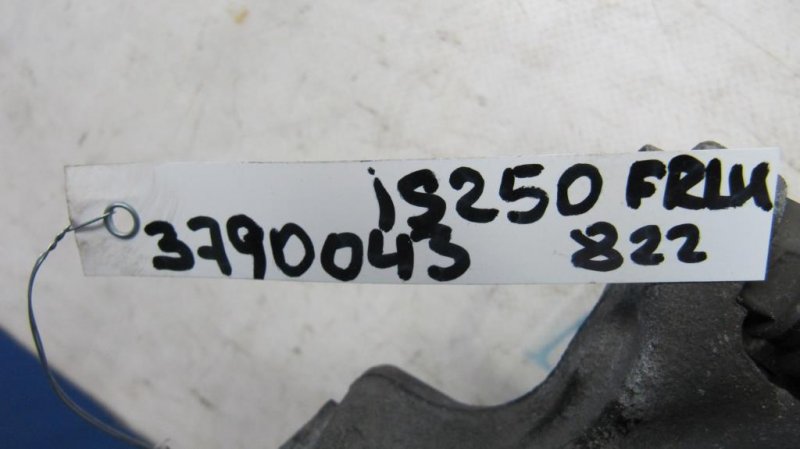 Суппорт тормозной передний левый IS250/350 05-13 2010 Седан 2.5