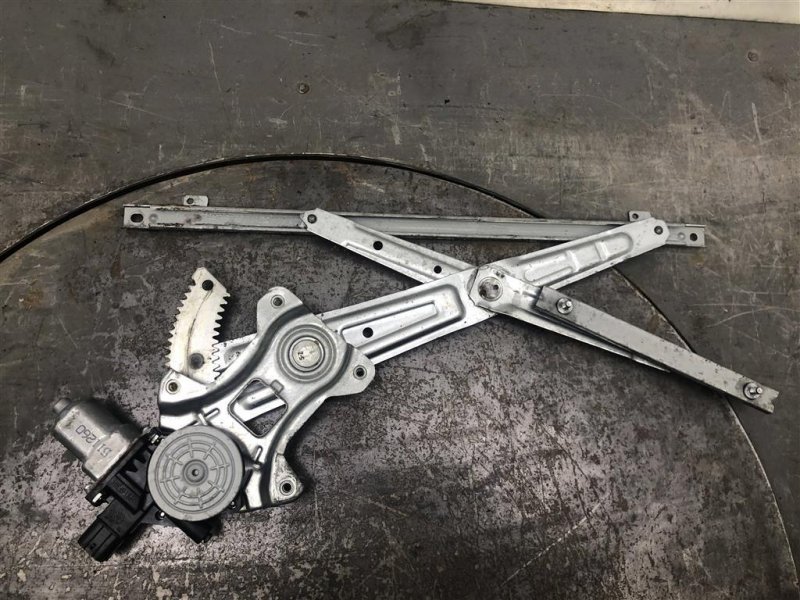 Стеклоподъемник передний правый MITSUBISHI LANCER X 10 07-15