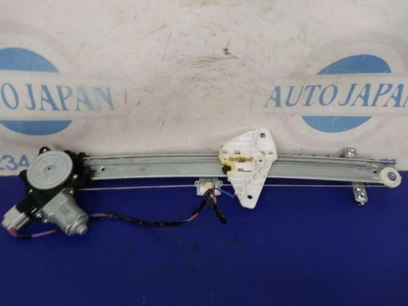 Стеклоподъемник передний правый IMPREZA 11-17