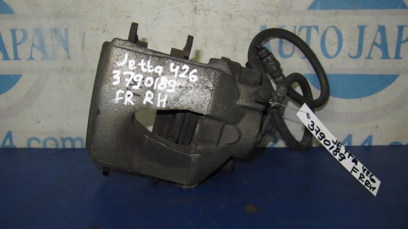 Суппорт тормозной передний правый VOLKSWAGEN JETTA USA 10-17 2014 162 2.0 CBPA 1K0 615 124 D Б/У