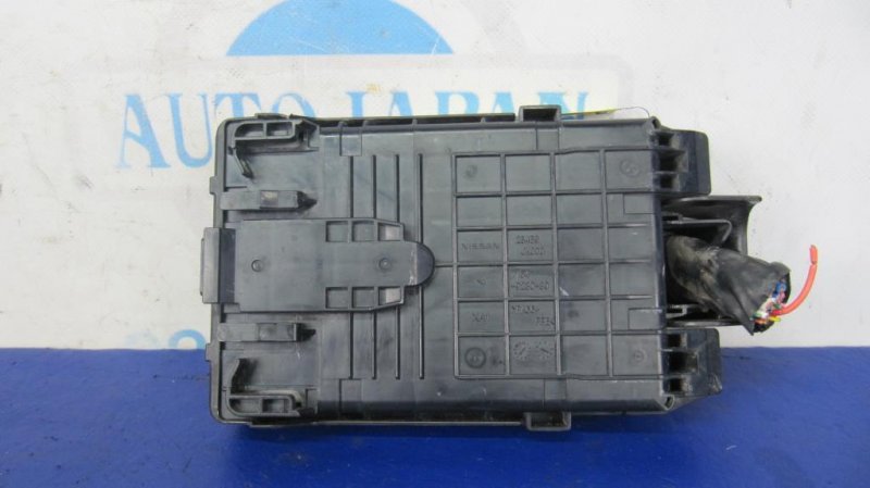 Блок предохранителей моторный отсек M25/M37/M56/Q70/M35H 10-16 2013 Седан 3.7 VQ37VHR