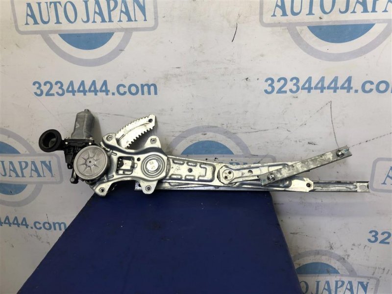 Стеклоподъемник задний правый QX60/JX35 12-20