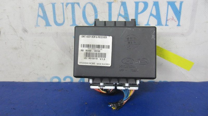 Запчасть блок комфорта HYUNDAI ACCENT RB 10- 2013 Хетчбек 1.6 95400-1RFD0 Б/У Блок комфорта HYUNDAI ACCENT RB 10- 2013 Хетчбек 1.6 95400-1RFD0 Б/У