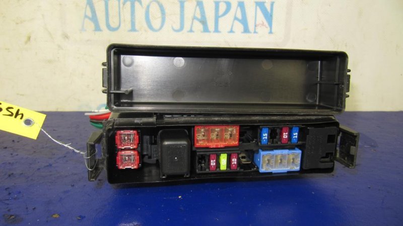 Запчасть блок предохранителей моторный отсек INFINITI M25/M37/M56/Q70/M35H 10-16 2013 Седан 3.7 VQ37VHR 24372-AL500 Б/У Блок предохранителей моторный отсек INFINITI M25/M37/M56/Q70/M35H 10-16 2013 Седан 3.7 VQ37VHR 24372-AL500 Б/У