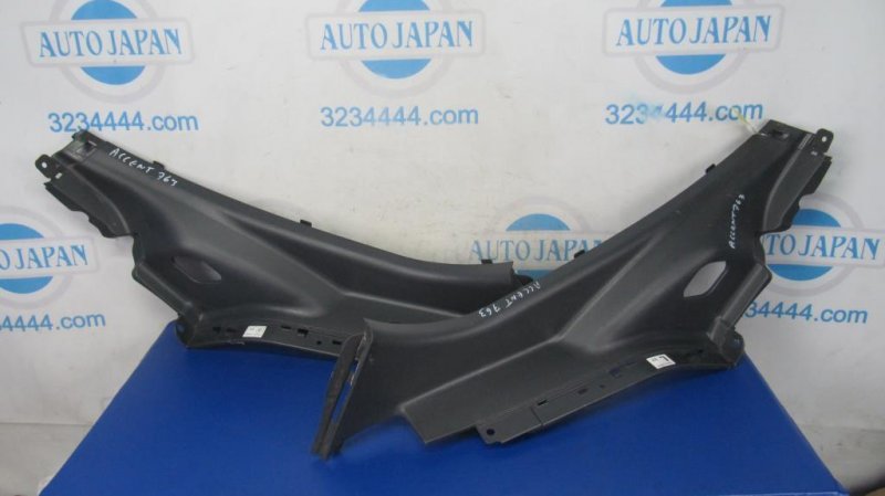 Накладка порога внутрення HYUNDAI ACCENT RB 10- 85895-1R0009Y Б/У