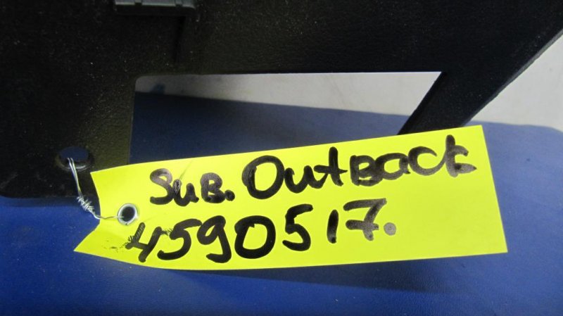 Накладка торпедо OUTBACK 09-14 BR