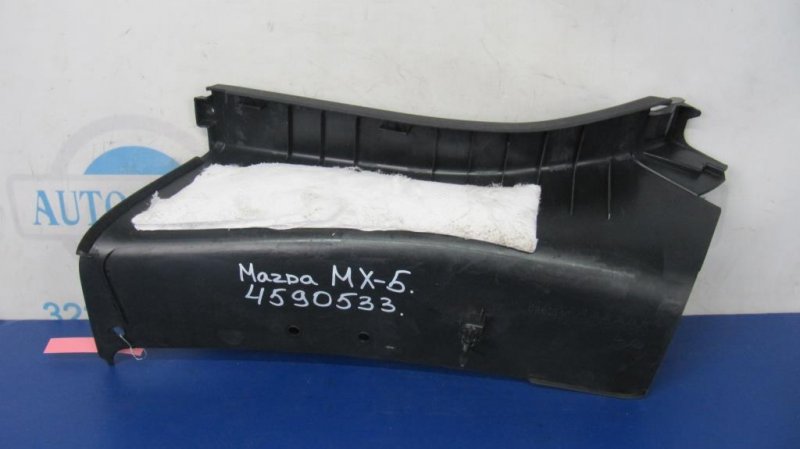 Накладка в салоне правая MAZDA MX-5 15- COUPE 2.0