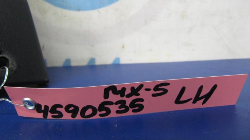 Накладка в салоне левая MX-5 15- 2017 COUPE 2.0 Накладка в салоне левая MX-5 15- 2017 COUPE 2.0