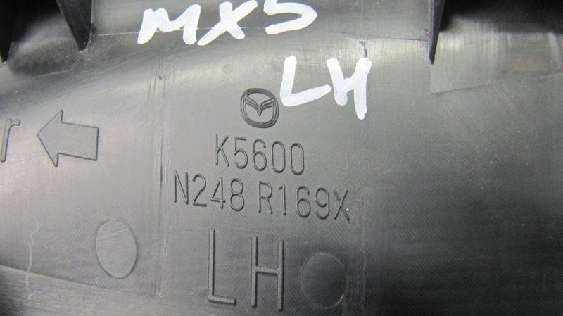 Накладка в салоне MAZDA MX-5 15- COUPE 2.0 Накладка в салоне MAZDA MX-5 15- COUPE 2.0