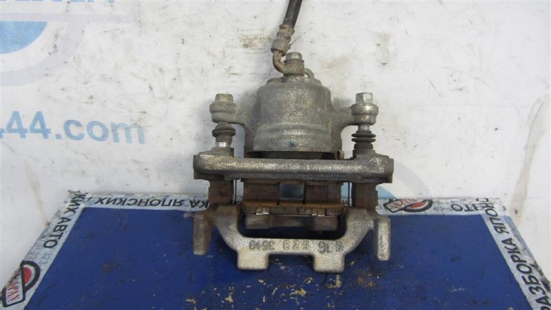 Суппорт тормозной задний правый INFINITI QX60/JX35 12-20