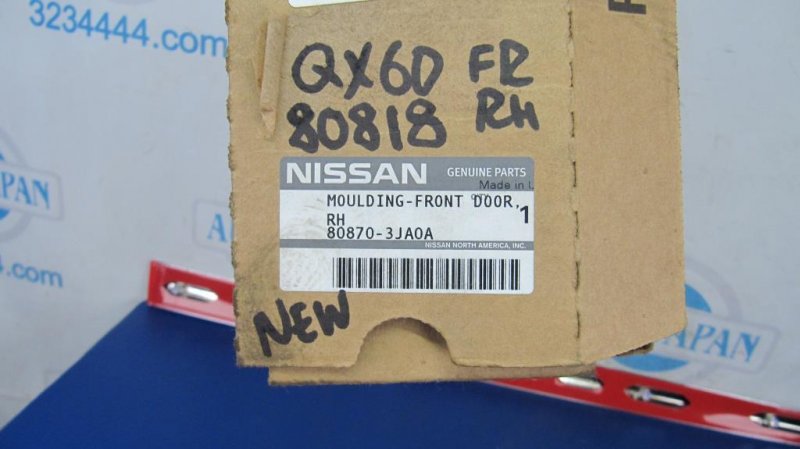 Молдинг двери передний правый INFINITI QX60/JX35 12-20
