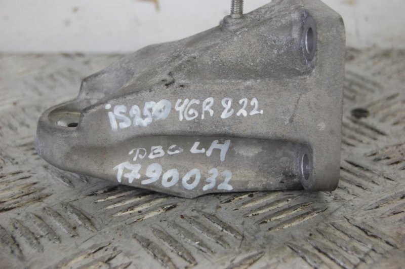 Кронштейн двигателя левый IS250/350 05-13 2010 Седан 2.5