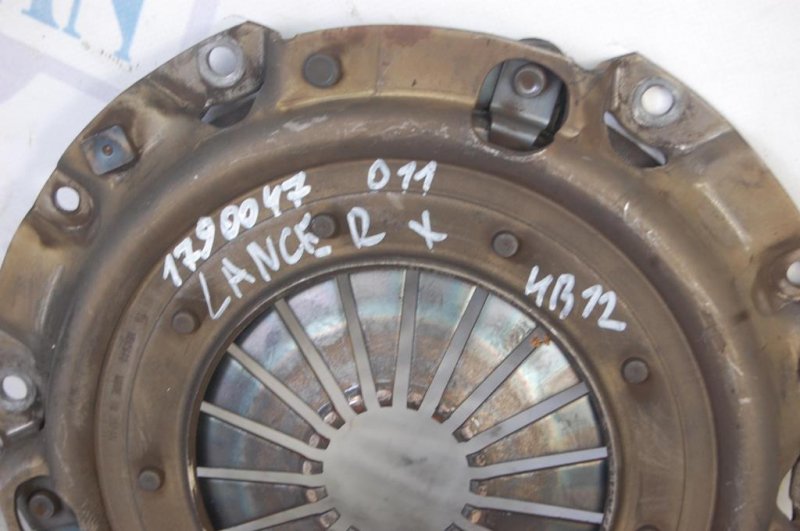 Корзина сцепления LANCER X 10 07-15 2009 Седан 2.4 Корзина сцепления LANCER X 10 07-15 2009 Седан 2.4