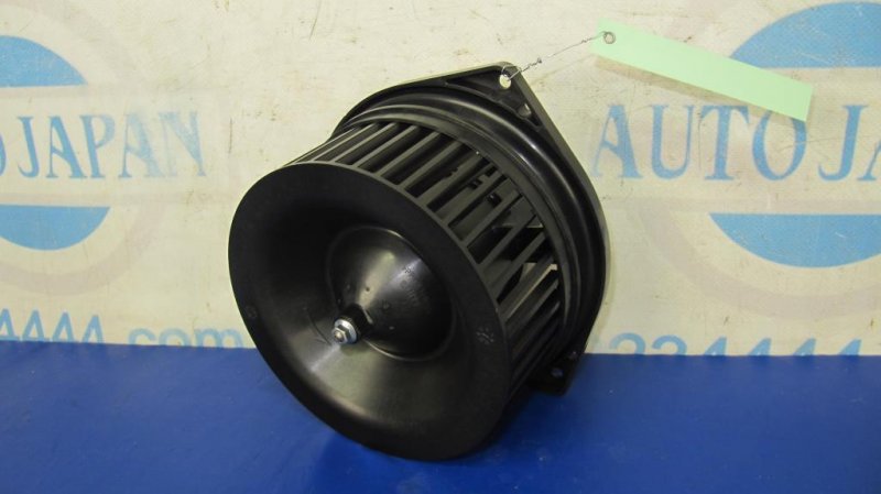 Запчасть моторчик печки задний INFINITI QX60/JX35 12-20 27375-3KA0A Б/У Моторчик печки задний INFINITI QX60/JX35 12-20 27375-3KA0A Б/У