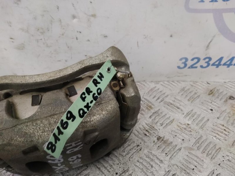 Суппорт тормозной передний правый INFINITI QX60/JX35 12-20