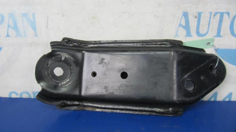 Крепление балки подвески переднее левое INFINITI QX60/JX35 12-20 Крепление балки подвески переднее левое INFINITI QX60/JX35 12-20