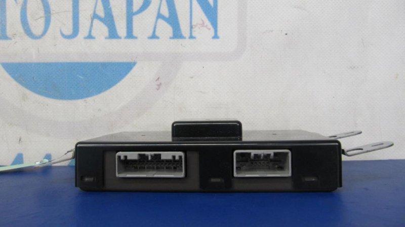 Блок электронный передний правый MDX (YD2) 06-13 YD2