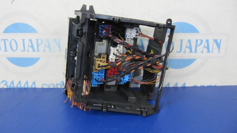 Блок предохранителей моторный отсек JETTA USA 10-17 2014 162 2.0 CBPA