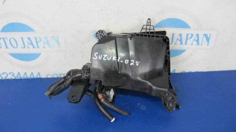 Блок предохранителей моторный отсек KIZASHI 09-14 2011 Седан 2.4