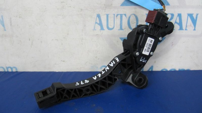 Педаль газа HYUNDAI ELANTRA MD 10-15 2015 Седан 1.8 32700-3X100 Б/У