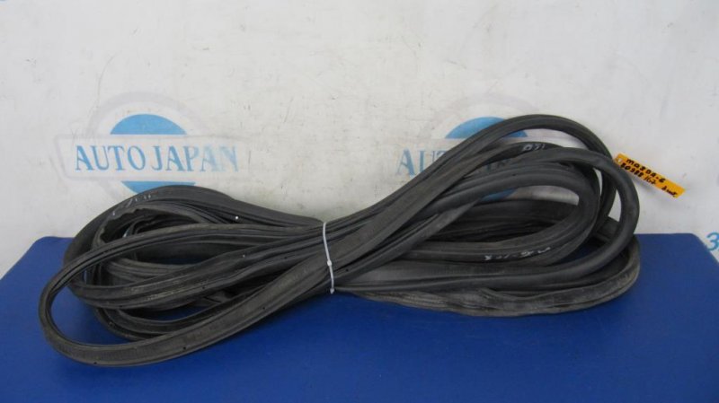 Уплотнитель двери MAZDA 6 GJ 12- 2013 Седан 2.5 GHP968911 Б/У