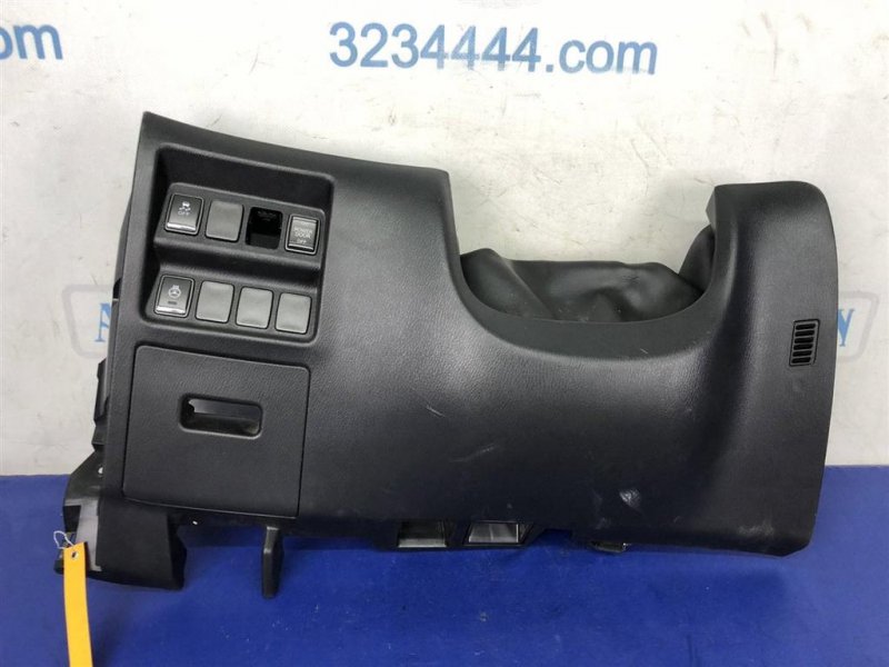 Накладка торпедо INFINITI QX60/JX35 12-20 68106-3JA1A Б/У