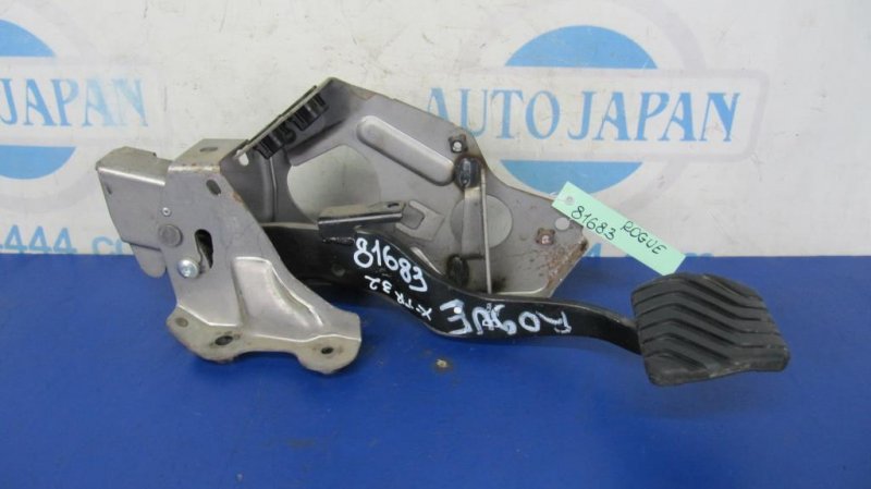 Педаль тормоза NISSAN X-TRAIL/ROGUE T32 13-20 46501-4BA0B Б/У