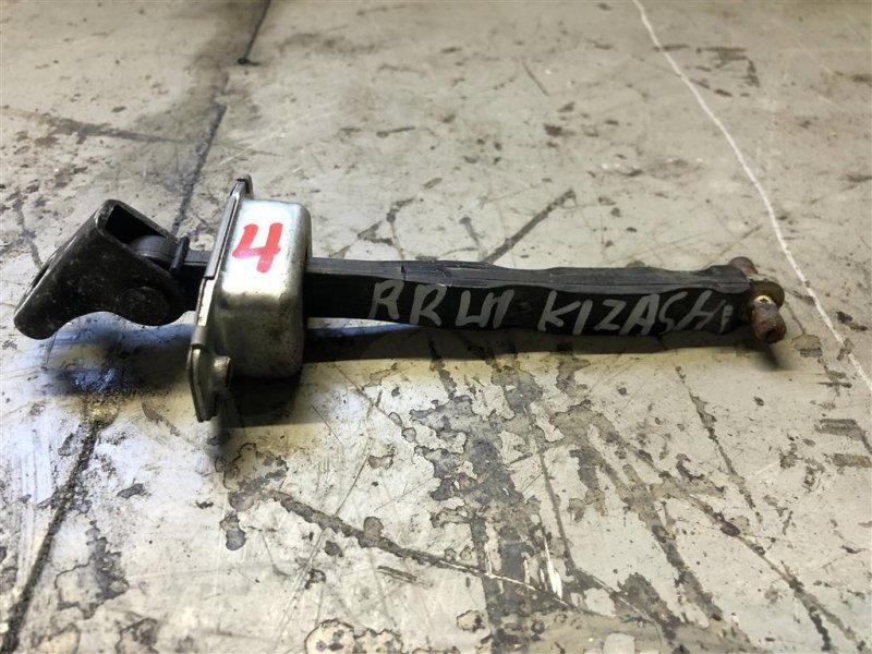 Ограничитель двери задний левый SUZUKI KIZASHI 09-14 2011 Седан 2.4 81830-57L01 Б/У