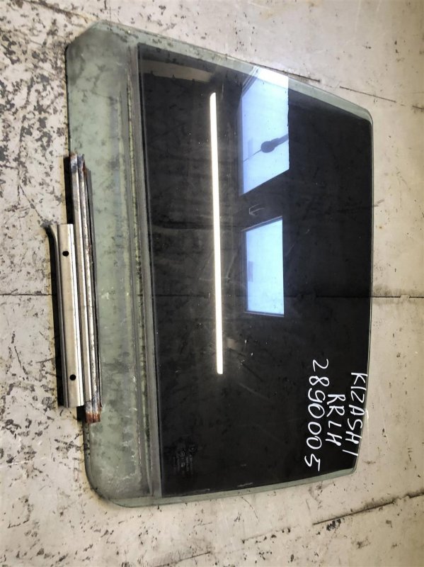 Стекло двери заднее левое SUZUKI KIZASHI 09-14 2011 Седан 2.4 84546-57L00 Б/У