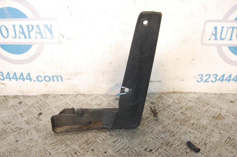 Брызговик передний левый LEGACY 09-15 BM