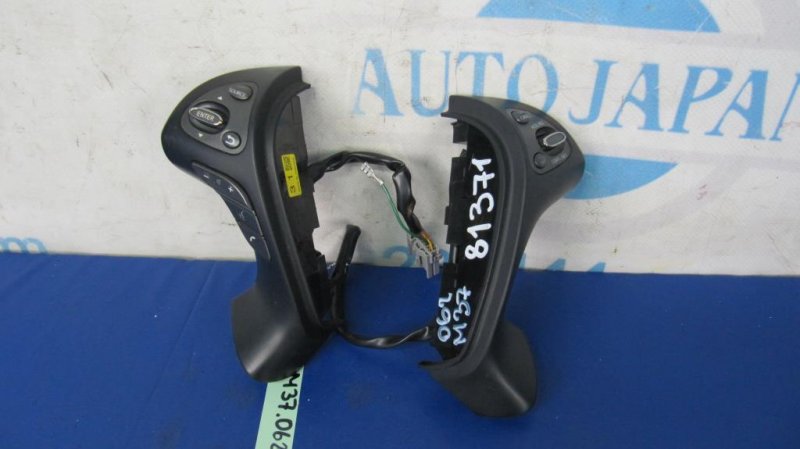 Кнопки на руль INFINITI M25/M37/M56/Q70/M35H 10-16 2013 Седан 3.7 VQ37VHR 25550-1MA3C Б/У
