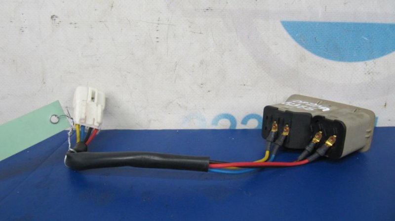 Кнопка открывания багажника внутренняя KIA OPTIMA TF 11-16