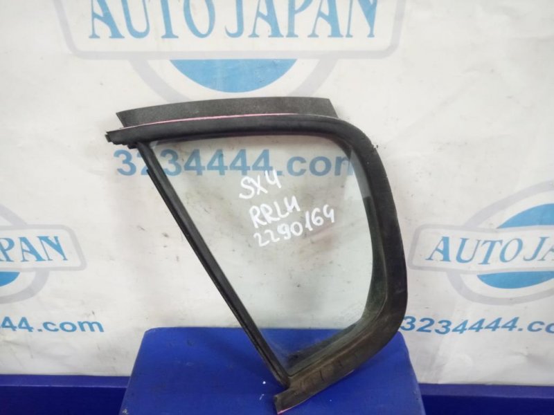 Стекло двери глухое заднее левое SUZUKI SX4 06-13 84556-75KA0 Б/У
