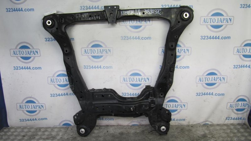 Балка передней подвески SUZUKI KIZASHI 09-14 2011 Седан 2.4 45800-57L01 Б/У