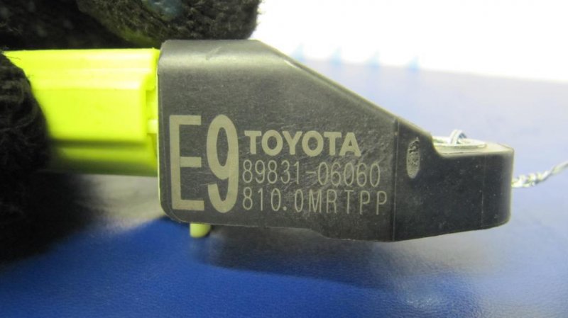 Датчик удара CAMRY 55 14-17 Датчик удара CAMRY 55 14-17