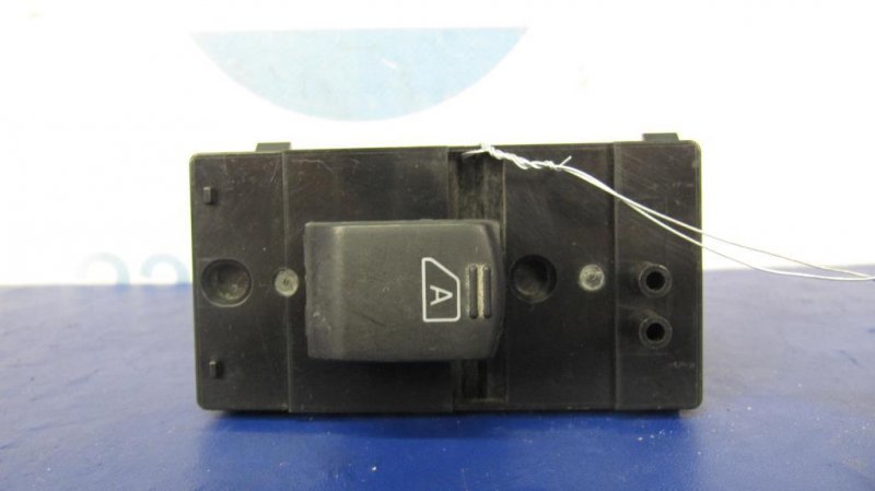 Кнопка стеклоподъемника задняя INFINITI FX/QX70 S51 08-17 25421-1CA0A Б/У