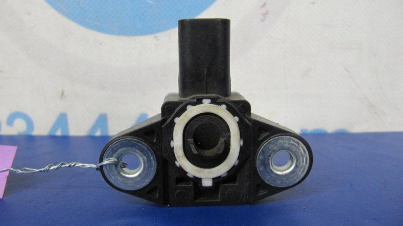 Датчик удара передний HYUNDAI SONATA YF 10-14 Датчик удара передний HYUNDAI SONATA YF 10-14