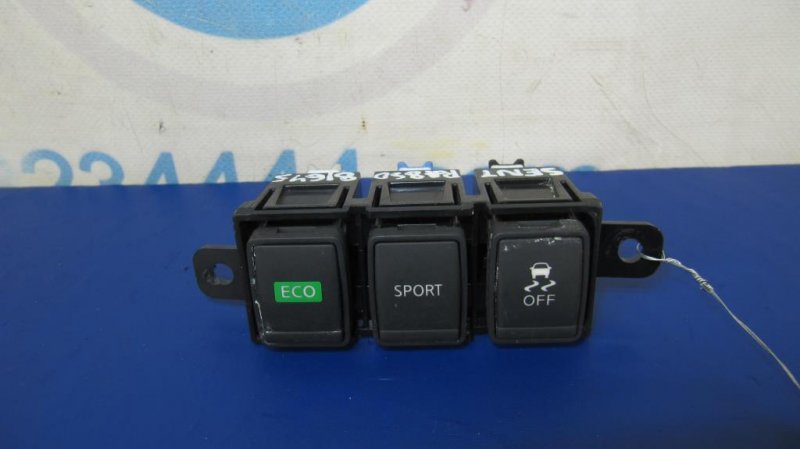 Кнопка NISSAN SENTRA B17 12-21 25141-3SG0A Б/У