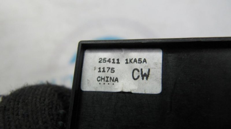 Кнопка стеклоподъемника передняя правая X-TRAIL/ROGUE T32 13-20