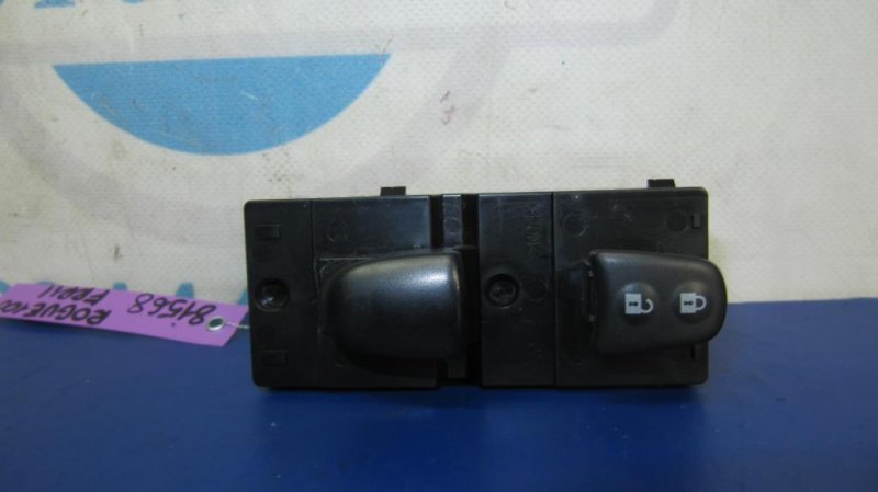 Кнопка стеклоподъемника передняя правая NISSAN X-TRAIL/ROGUE T32 13-20 25411-1KA5A Б/У