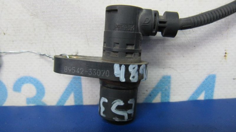 Датчик ABS передний правый LEXUS ES350 06-12