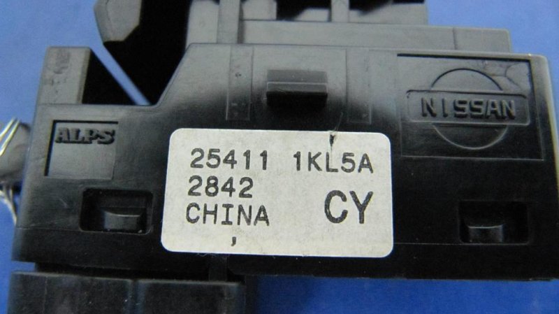 Кнопка стеклоподъемника SENTRA B17 12-21