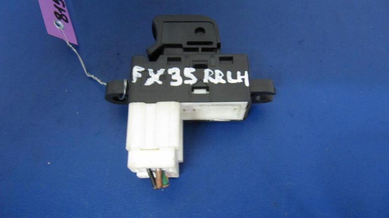 Кнопка стеклоподъемника INFINITI FX/QX70 S51 08-17 Кнопка стеклоподъемника INFINITI FX/QX70 S51 08-17