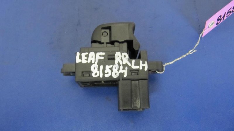 Кнопка стеклоподъемника NISSAN LEAF 10-17 25411-1KL0A Б/У