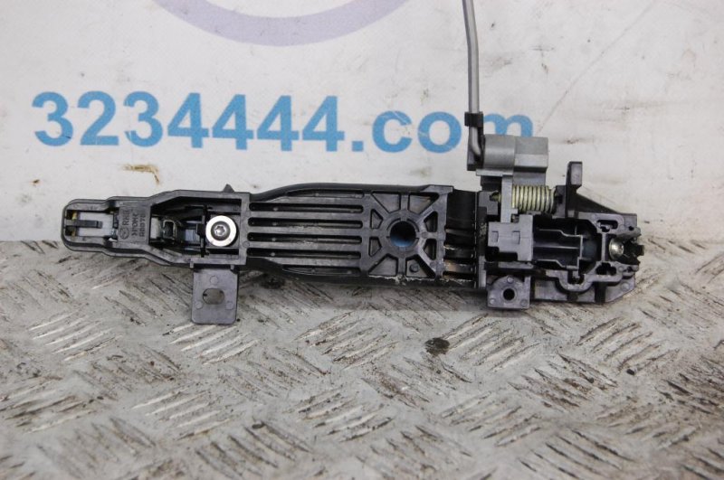 Ручка двери наружная задняя правая MAZDA 3 BK 03-08 Ручка двери наружная задняя правая MAZDA 3 BK 03-08