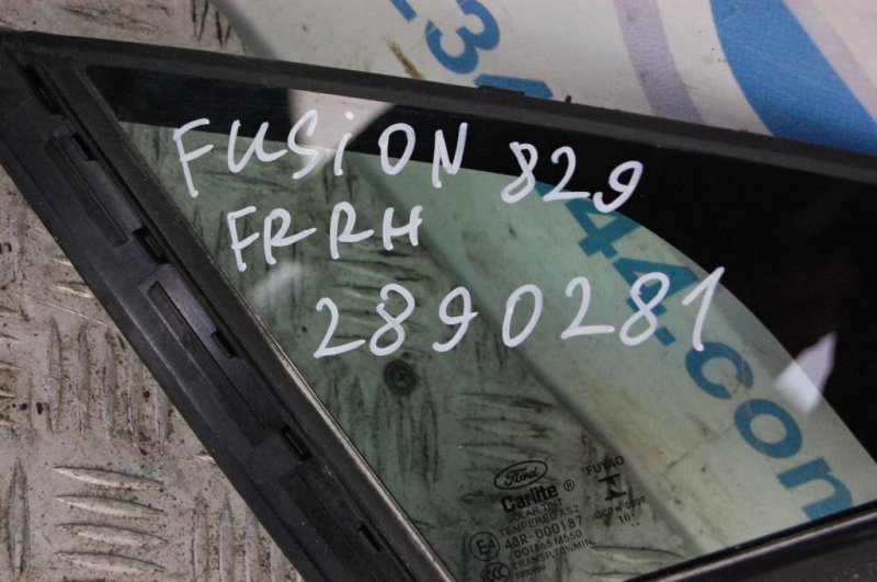 Стекло двери глухое переднее правое FUSION 14- 2017 Седан C20EDEF