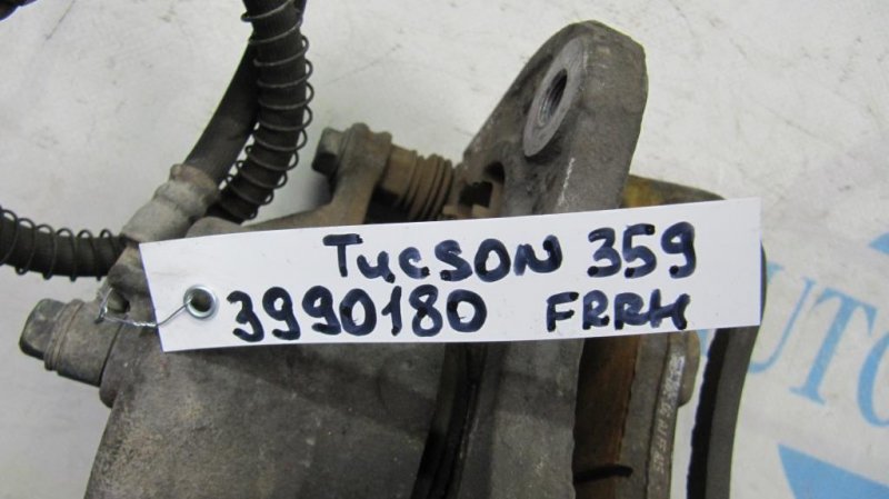 Суппорт тормозной передний правый TUCSON 04-10 2004 JM 2.7 G6BA