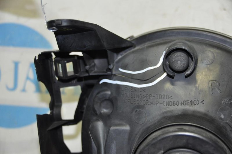 Фара передняя правая FJ CRUISER 06-15 2008 GSJ10 4.0 1GRFE Фара передняя правая FJ CRUISER 06-15 2008 GSJ10 4.0 1GRFE